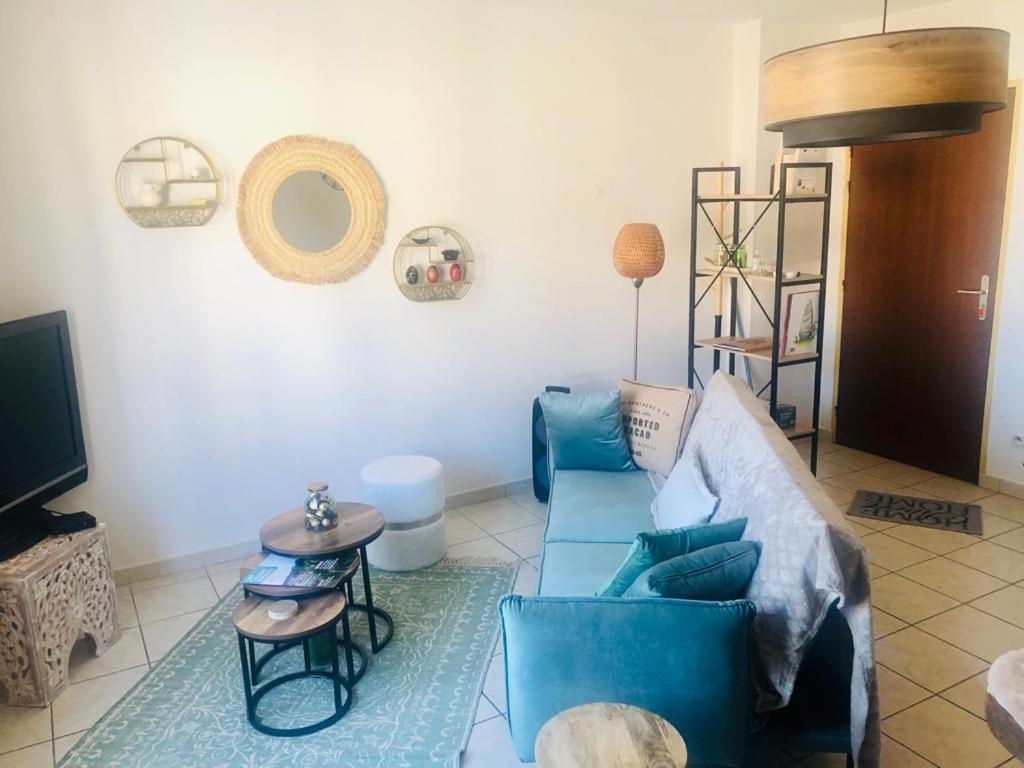 Appartement Le Camelia à Tallard Extérieur photo